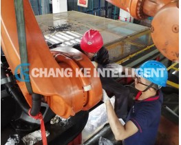 Repair the gearbox and balance cylinder of the KUKA robot